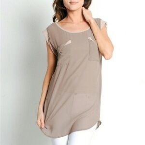 Classy Sleeveless Blouse W/Pockets